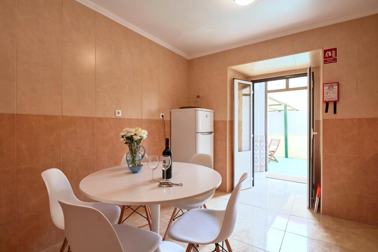 Spacious And Renovated Apartment With Amazing Patio, By Timecooler ลิสบอน ภายนอก รูปภาพ