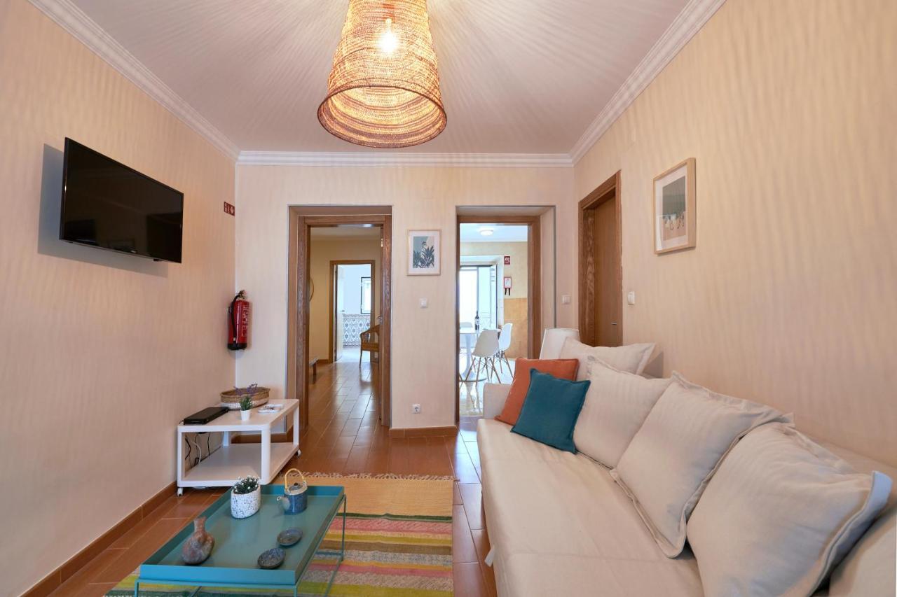 Spacious And Renovated Apartment With Amazing Patio, By Timecooler ลิสบอน ภายนอก รูปภาพ