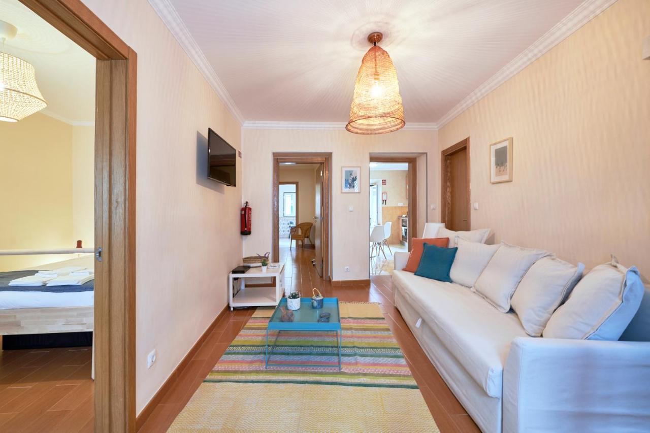 Spacious And Renovated Apartment With Amazing Patio, By Timecooler ลิสบอน ภายนอก รูปภาพ