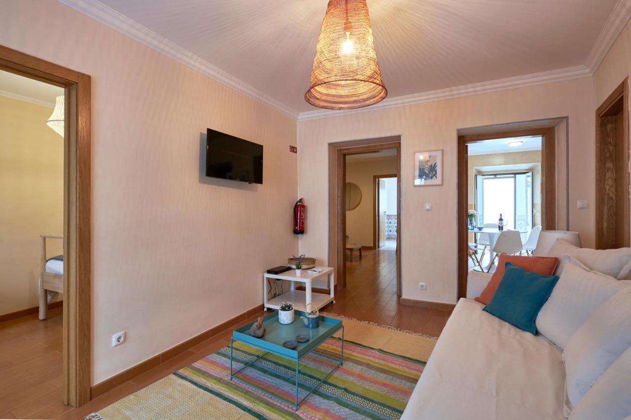 Spacious And Renovated Apartment With Amazing Patio, By Timecooler ลิสบอน ภายนอก รูปภาพ